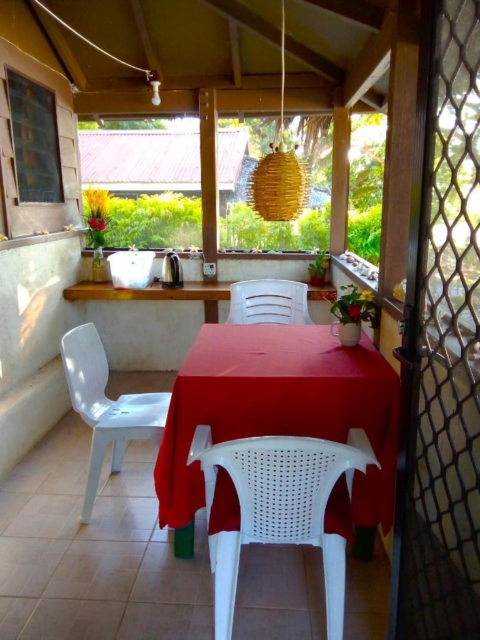 Vatupau Beachfront Bungalows Port Vila Eksteriør billede